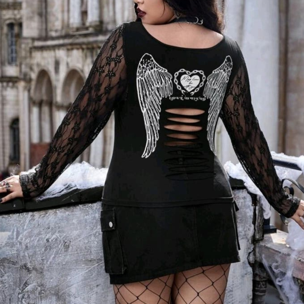 NWOT SHEIN Curve Twist Cut Out Sleeve Skeleton Letter Graphic Tee Plus Size: 4XL